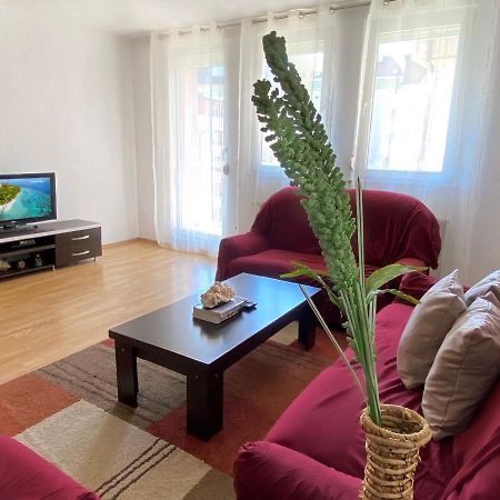Zogu Apartments - City Center Pristina Kültér fotó
