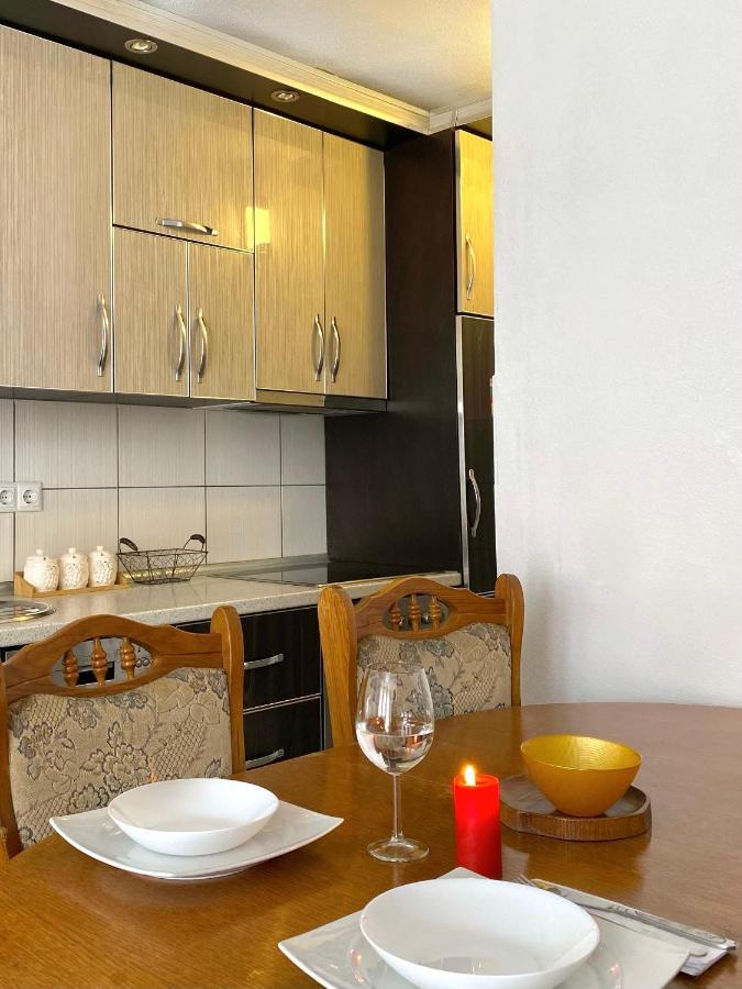 Zogu Apartments - City Center Pristina Kültér fotó